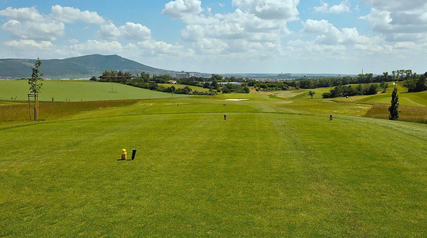Red Oak Golf Club Nitra - Picture 0